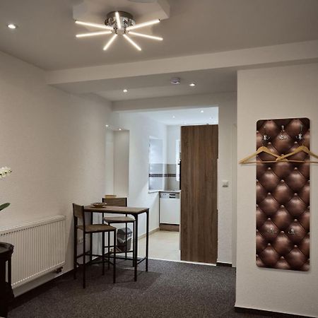 Boardinghouse Apart-Hotel Oberkochen Bagian luar foto